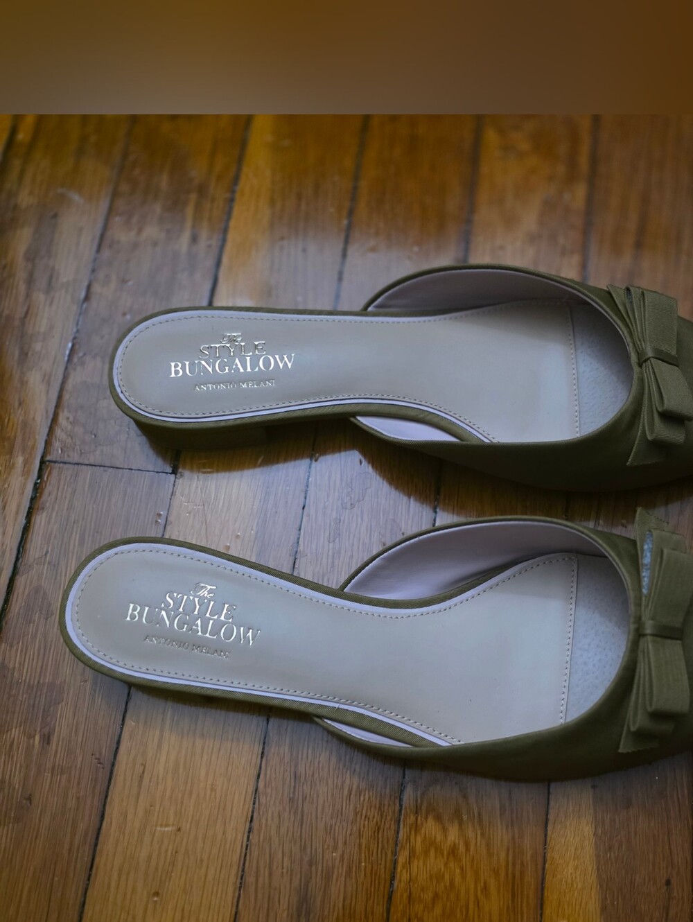 Antonio Melani Olive Green Pointed Toe Bow Mule - Picture 4 of 4